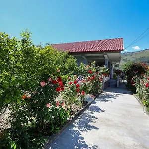  Holiday home Samuela Cozy Retreat