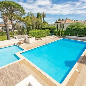 Studio A Tropez Avec Terasse Face A La Mer Appartement Saint-Tropez